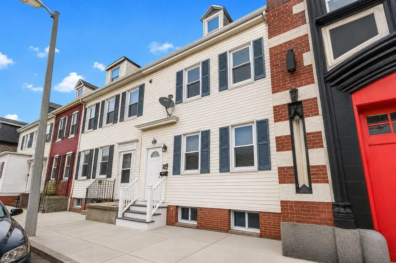 60 Marion St, Boston