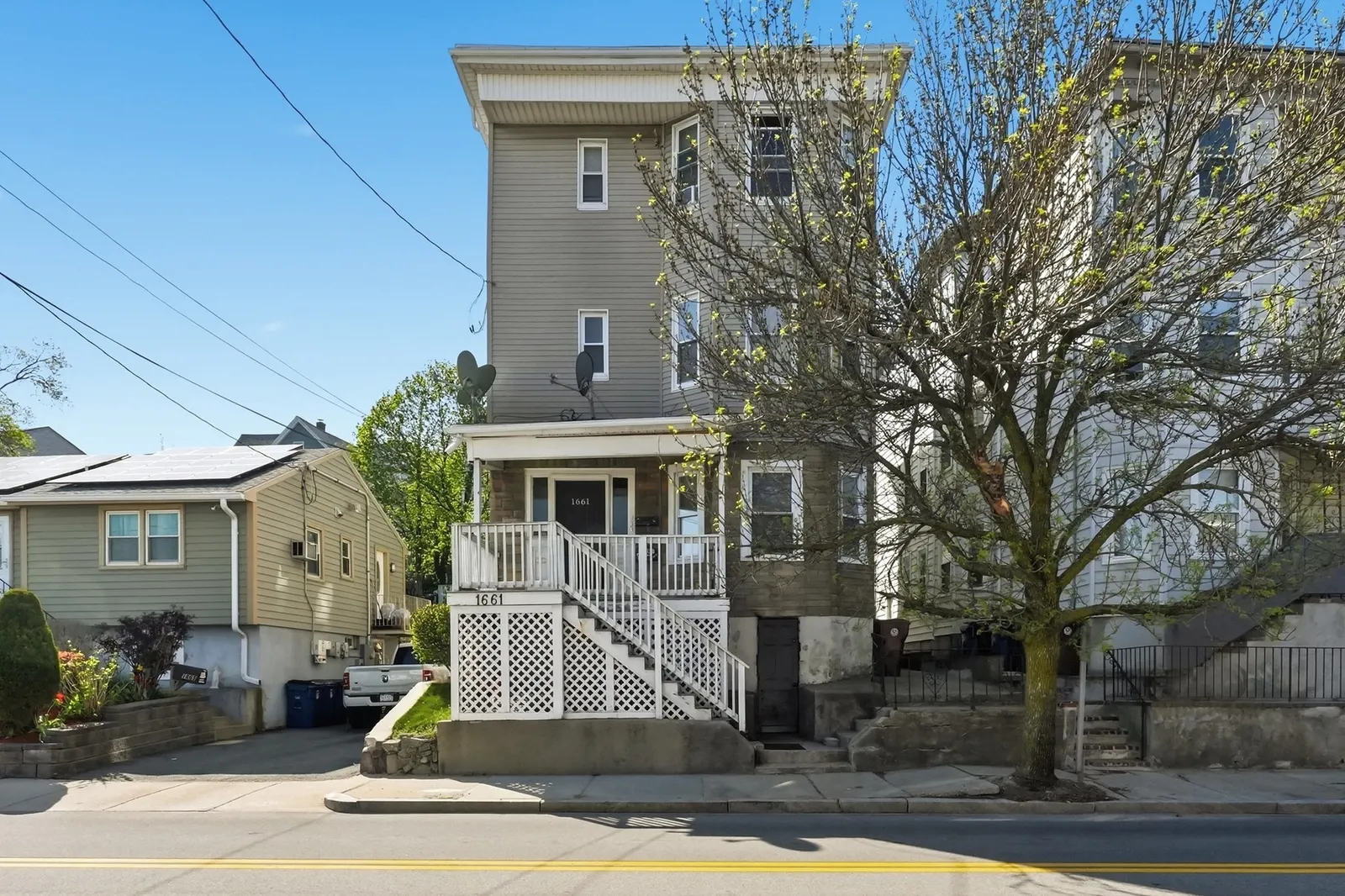 1661 North Shore Rd, Revere