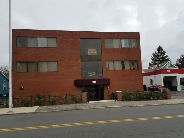 153 Main St
