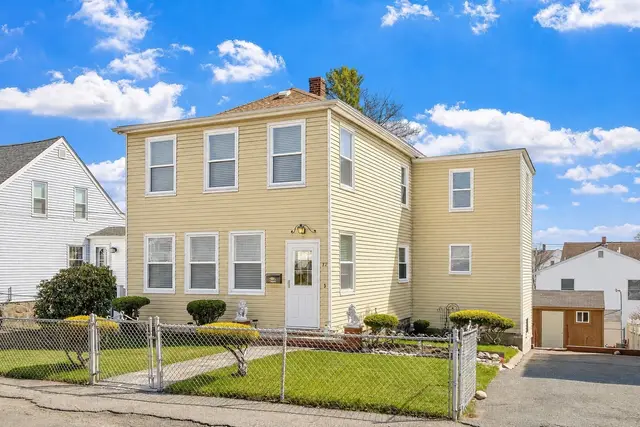 12 Dane St