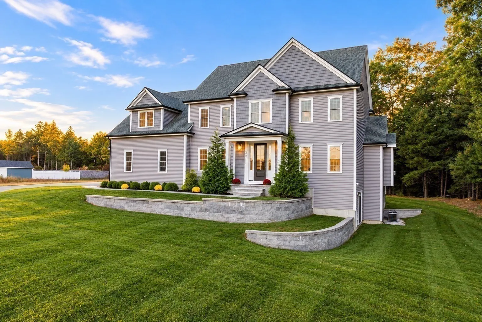 381 Prospect St, Franklin