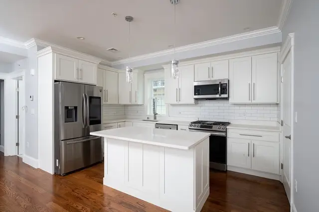 102 Neponset Ave #5