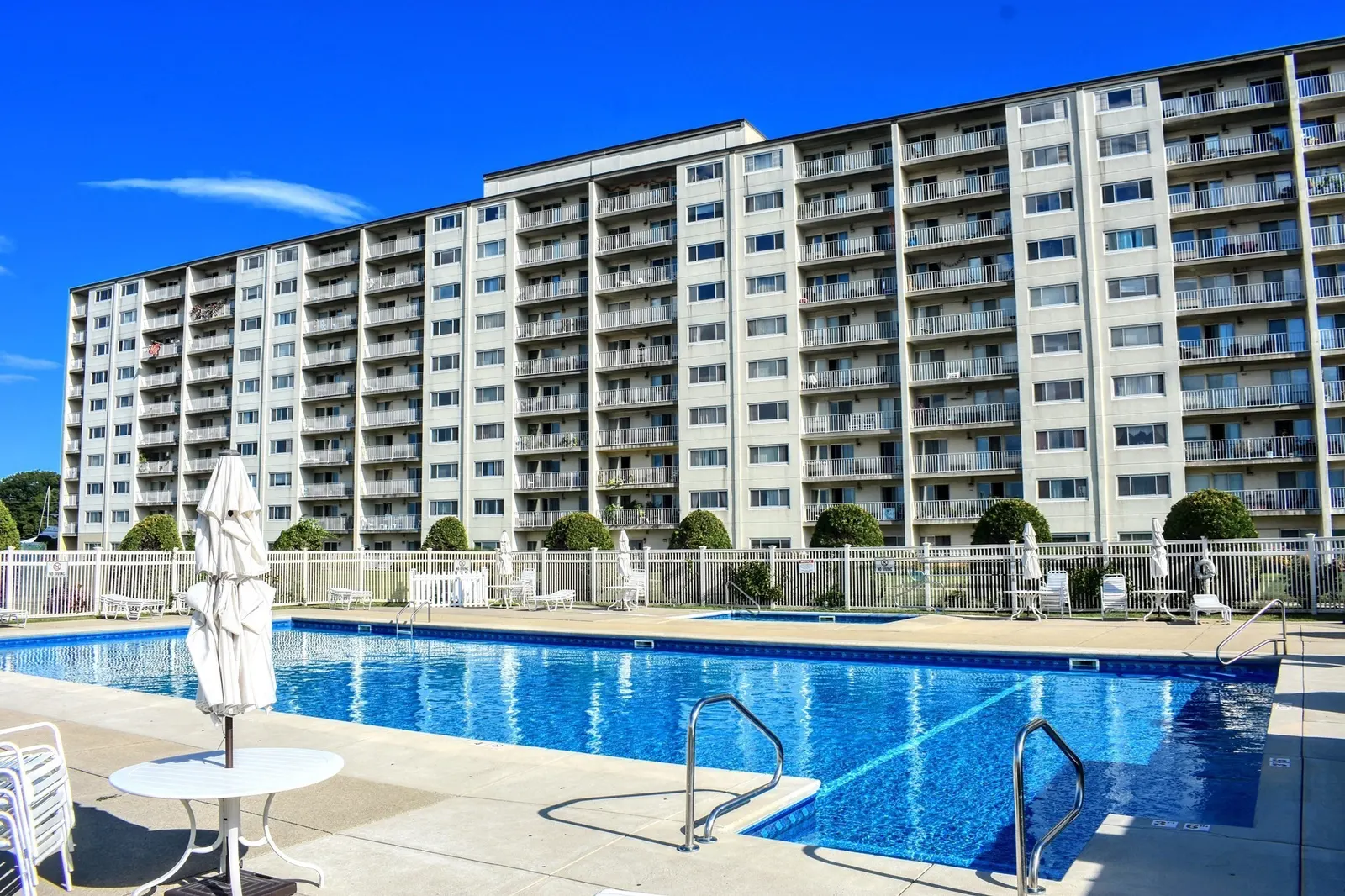 200 Cove Way #513, Quincy