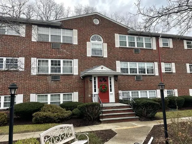 15 Cass St #4