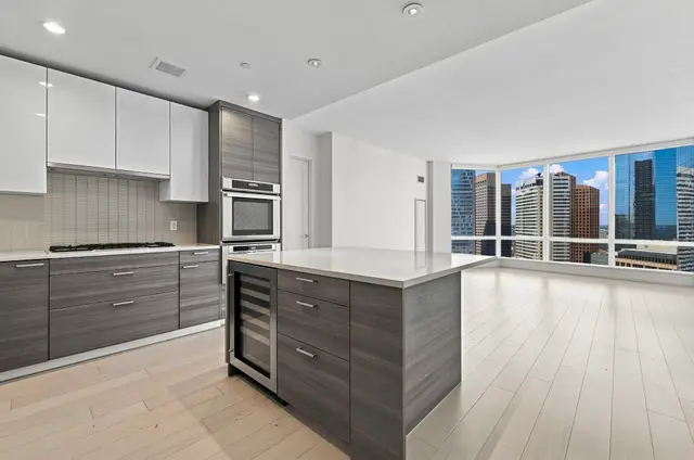 1 Franklin Street ##3107
