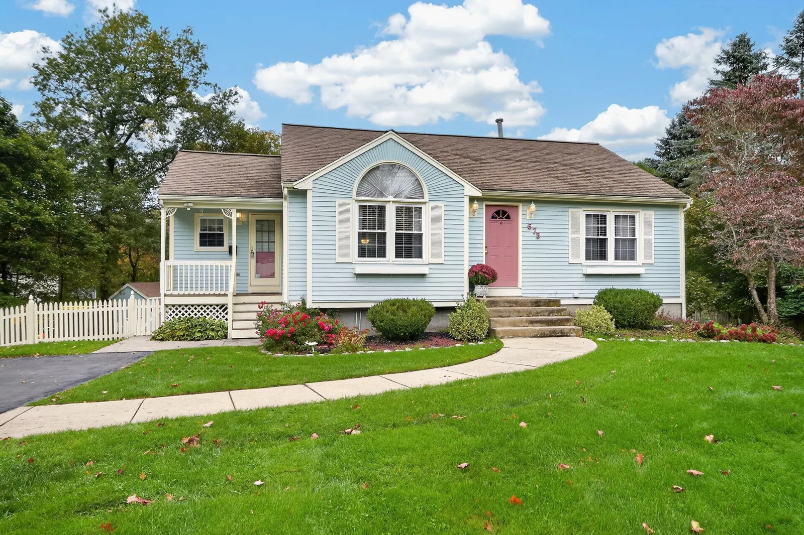675 Oak Street, Franklin