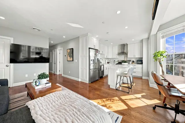 194 K Street #3