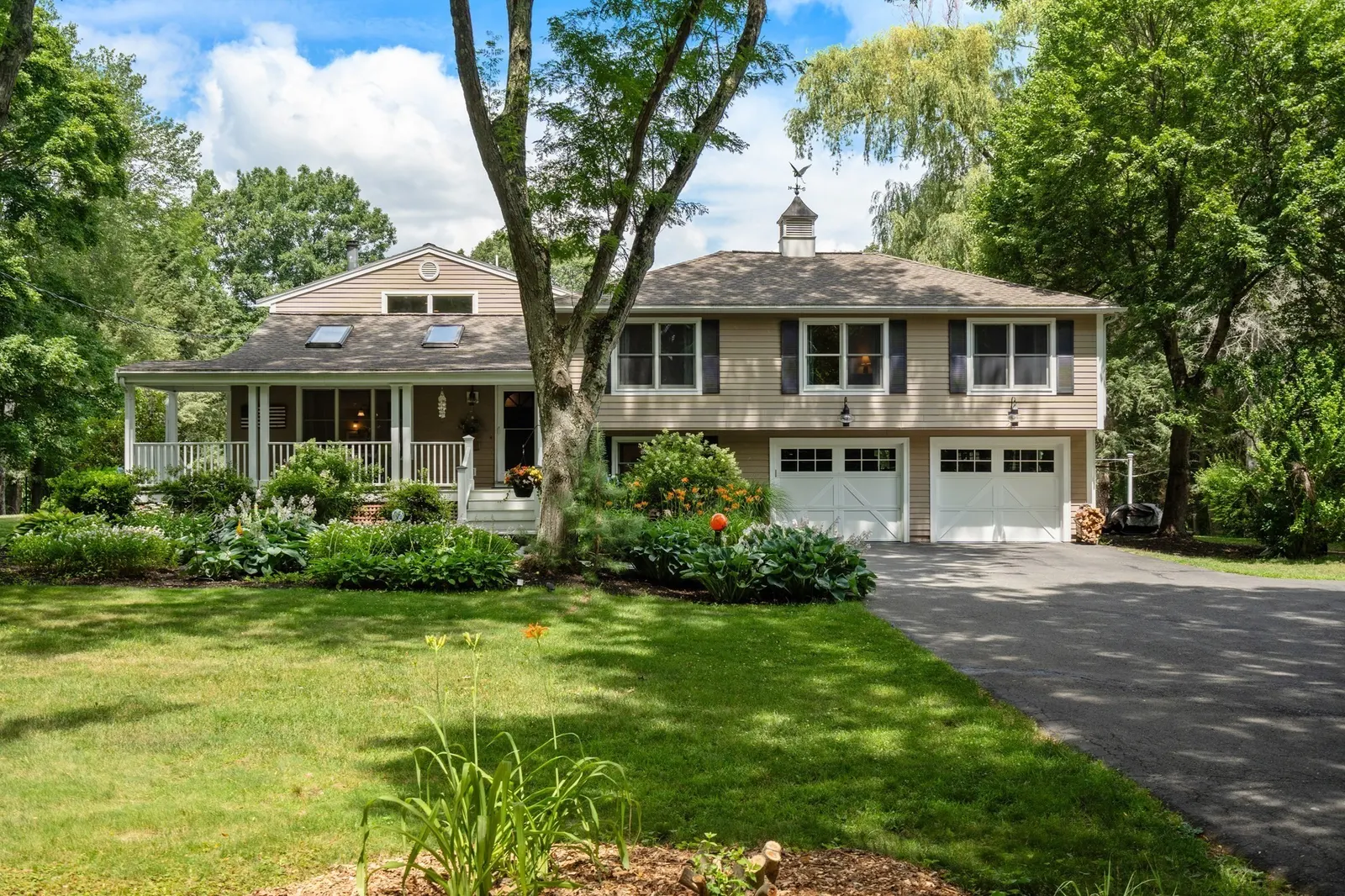 175 Pelham Island Road, Wayland