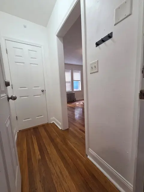 10 Yeamans St #7