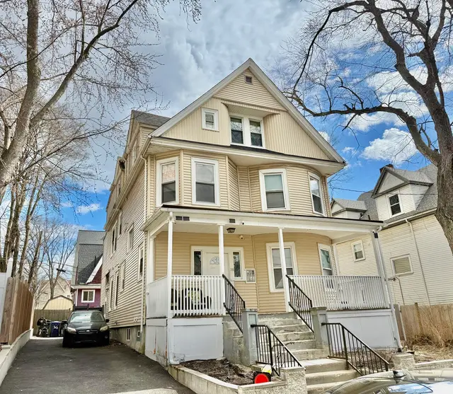 36 Spencer St