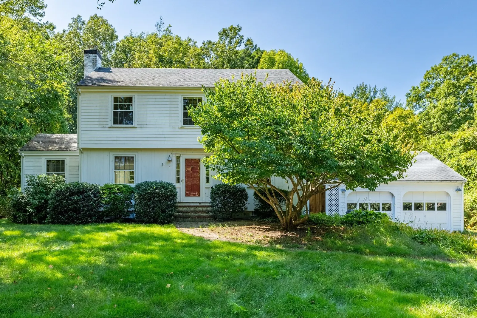 4 Meadowbrook Rd, Dover