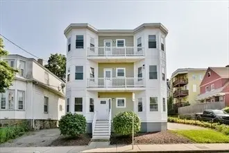 30 Hazelwood St #3