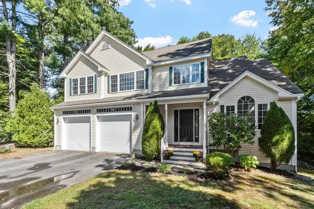 22 Hillcrest Dr