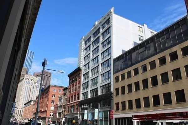 186 Lincoln St #900