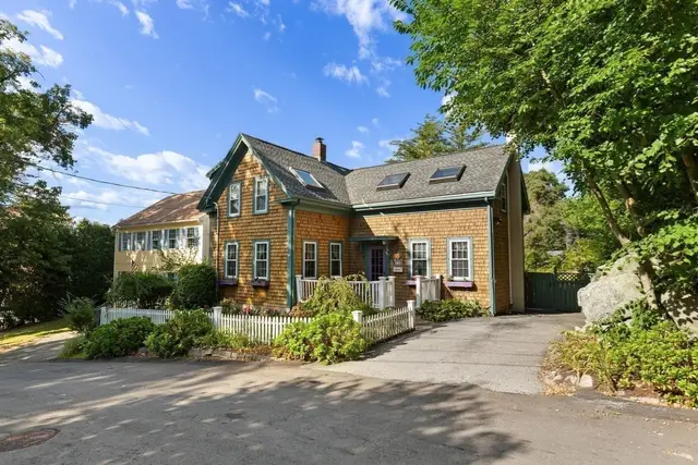 3 Spring Lane