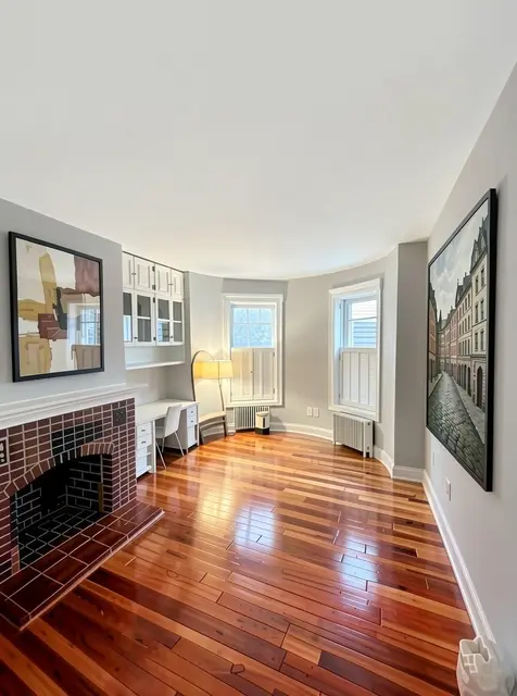 8 Brimmer Street #1A