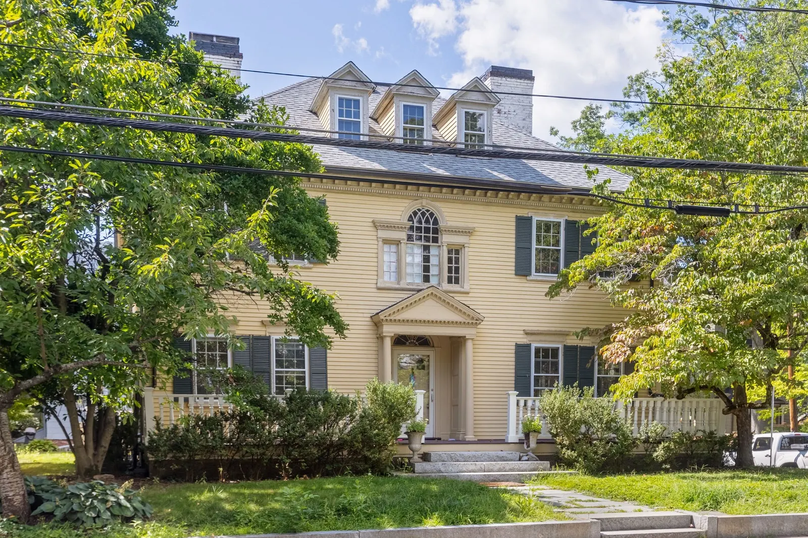 90 Raymond, Cambridge
