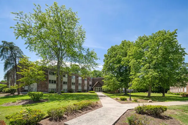 9 Weld St #14