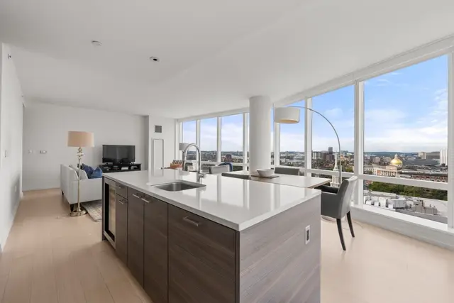 1 Franklin St #2404