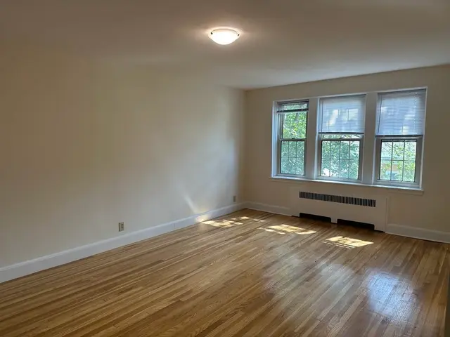 24 Concord Ave #312