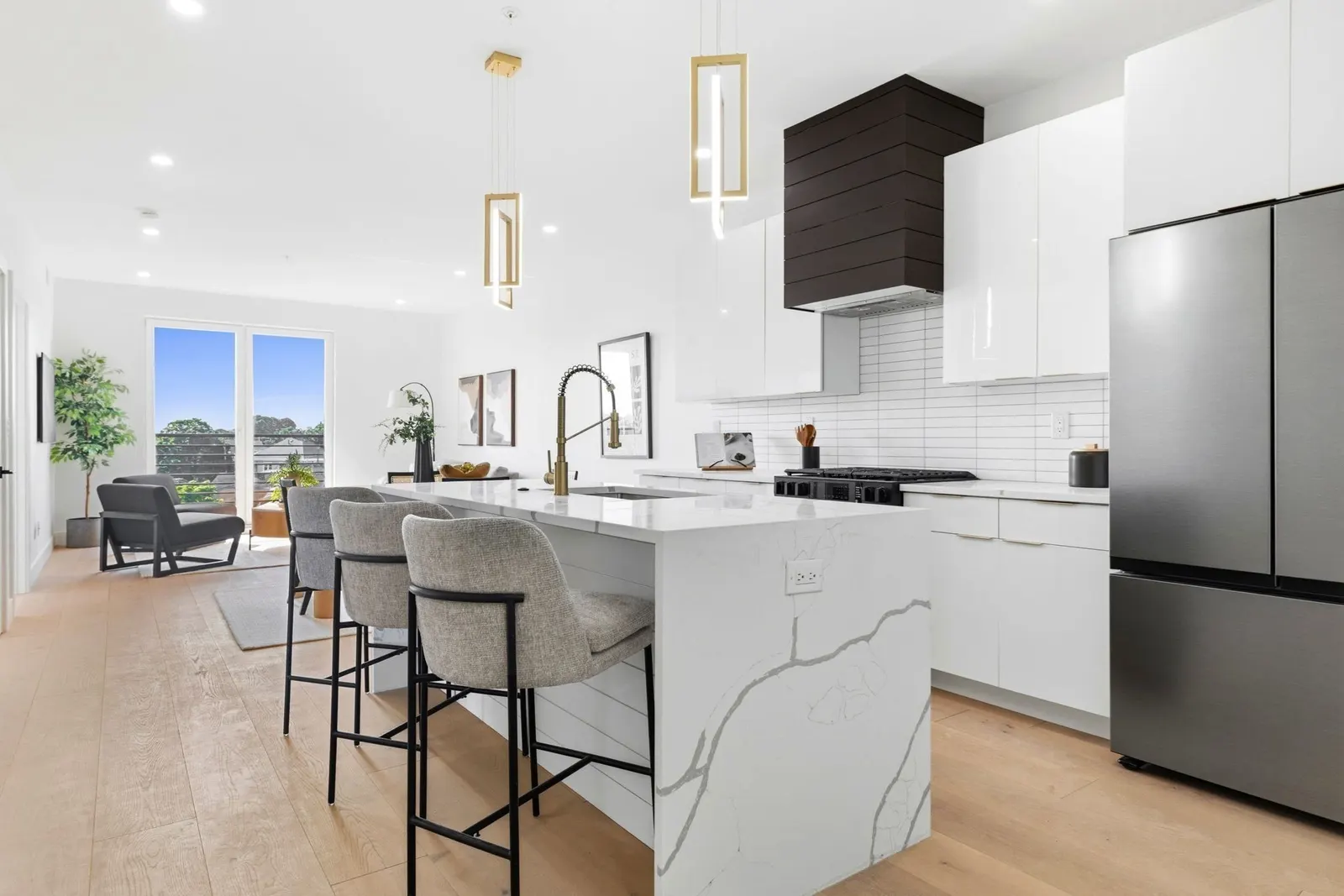66 Mcgrath #209, Quincy