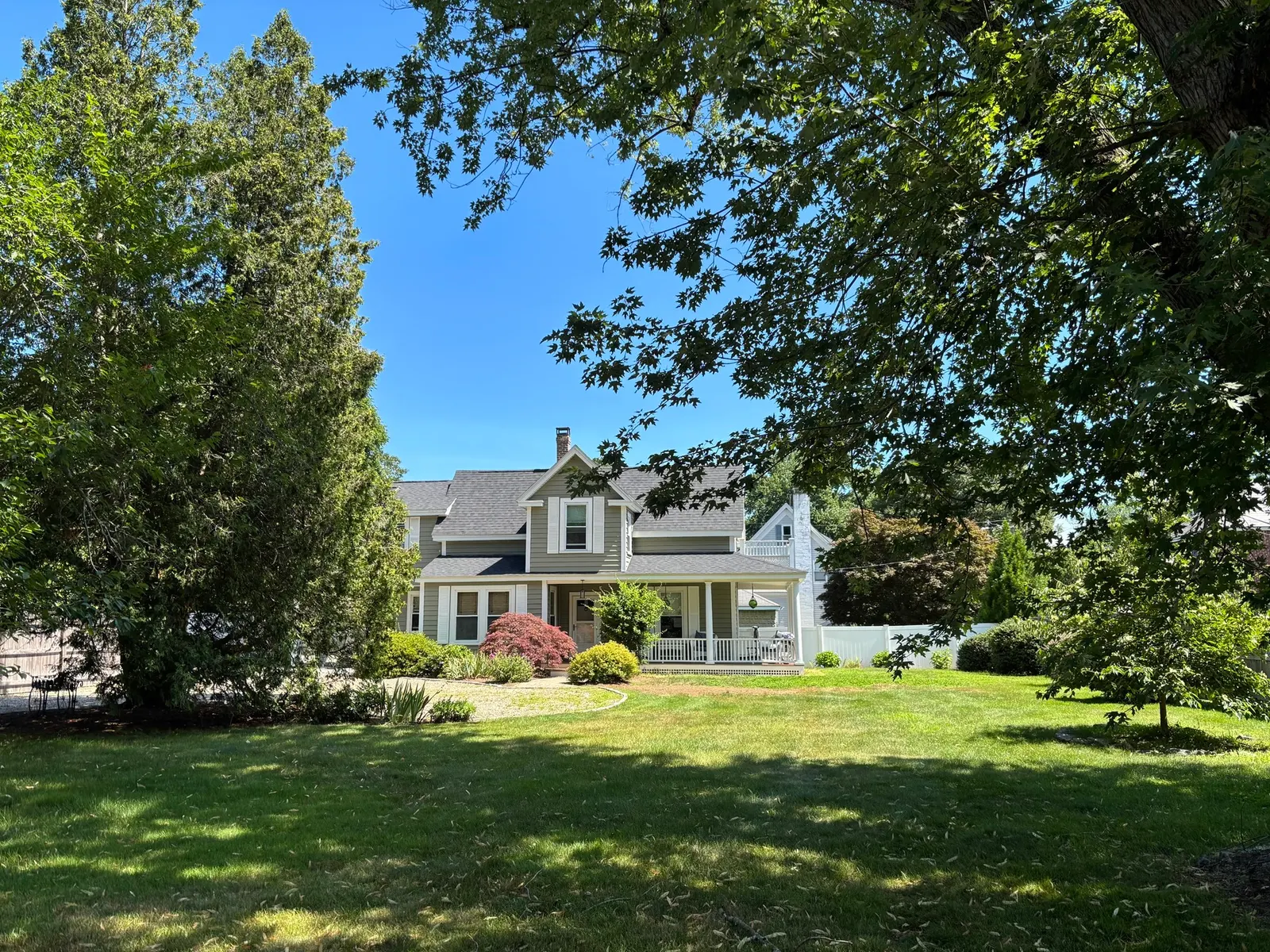 159 Railroad Avenue, Hamilton