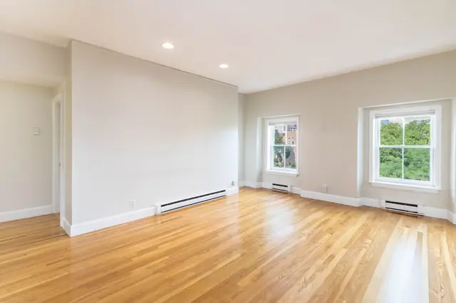 42 West Newton #424