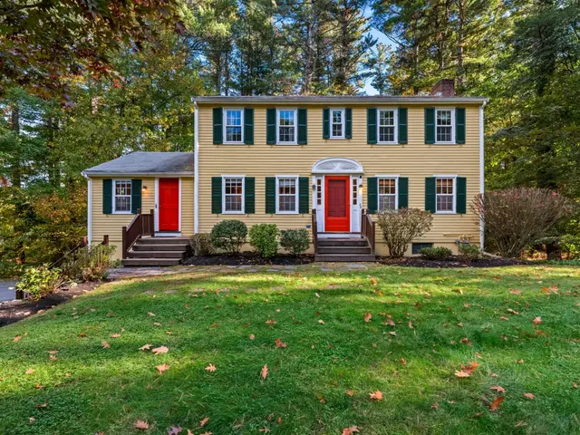 16 Agawam Road