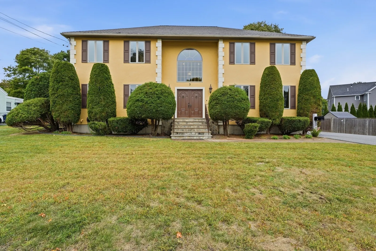 9 Myopia Rd, Stoneham