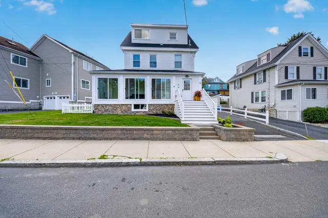 12 Sewall Ave #2B