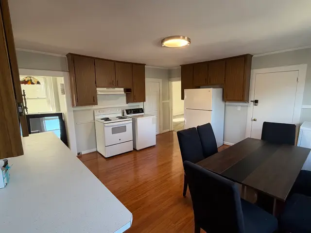 184 1/2 North Street #2