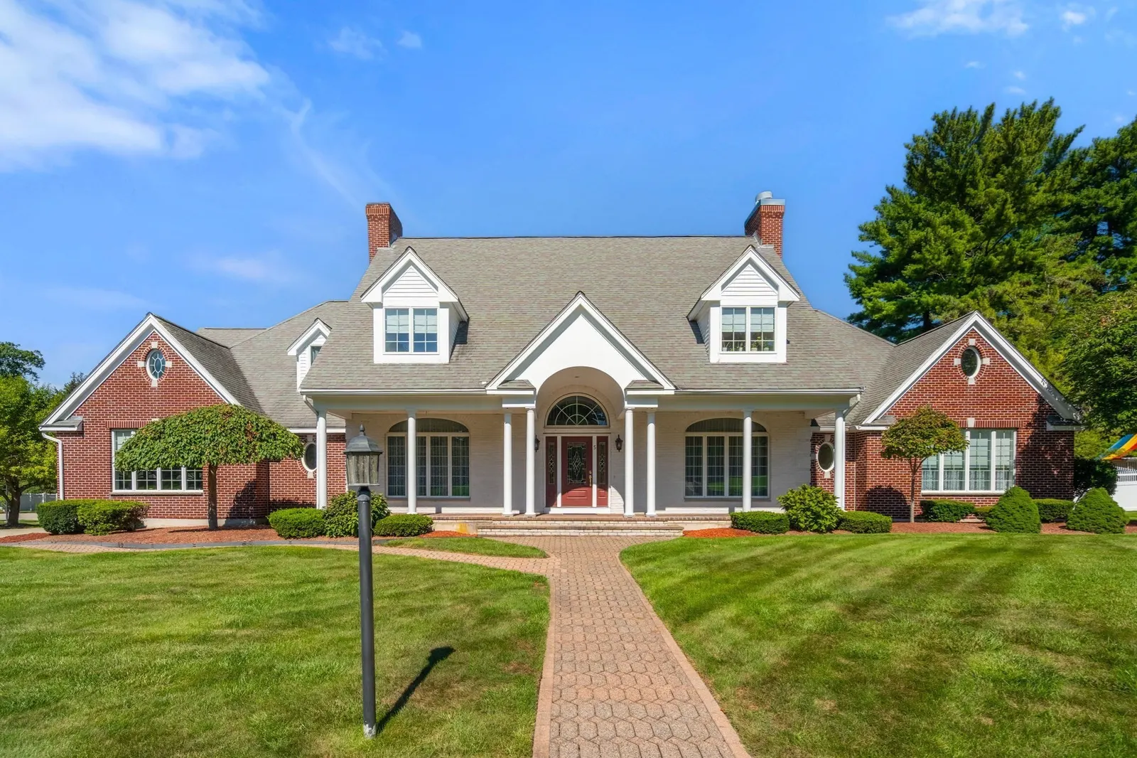 5 Elizabeth Way, Lynnfield