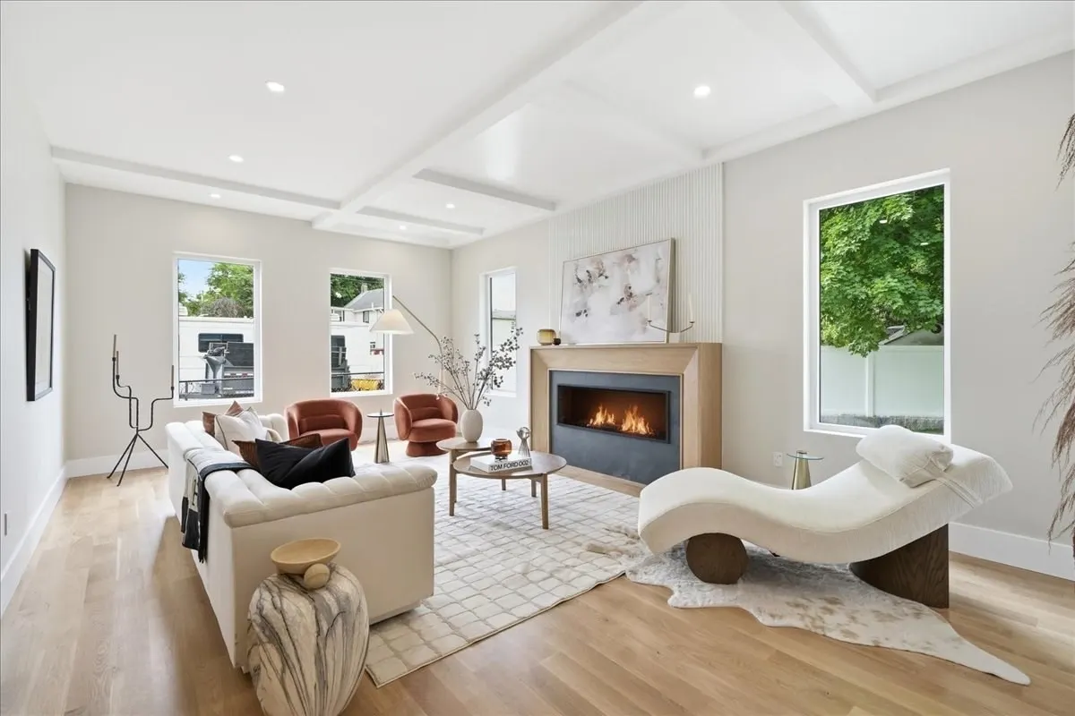 262 River St, Newton