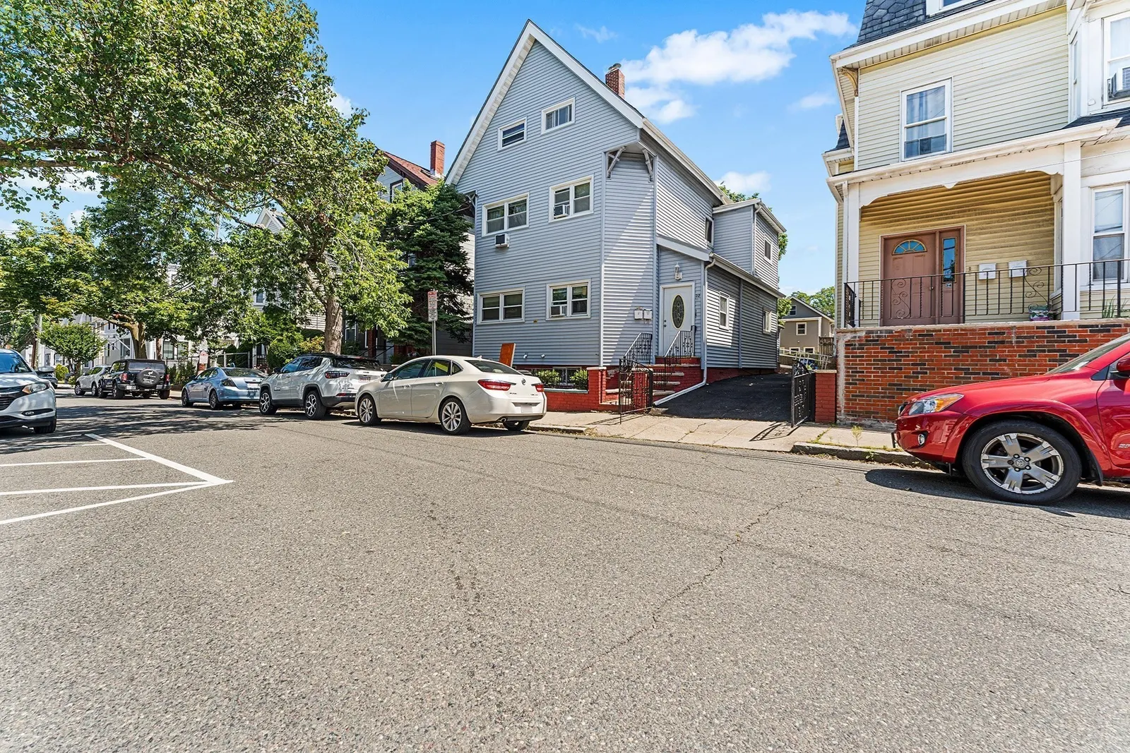 32 Rush St, Somerville