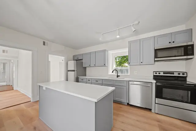16 Lafayette St #2