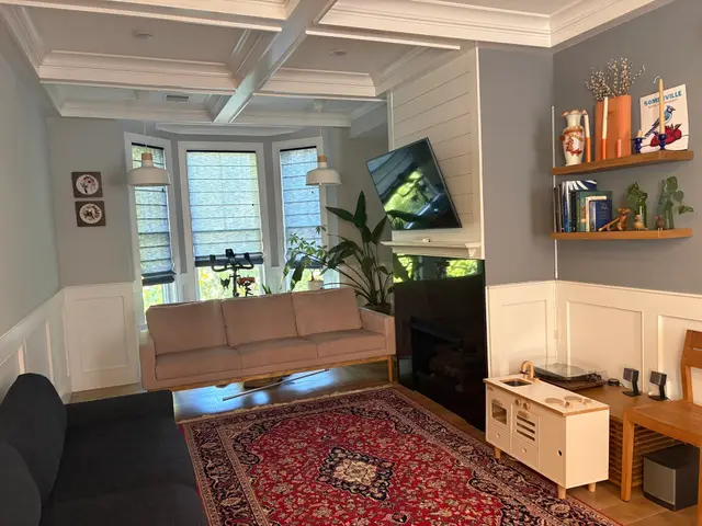 42 Bow Street #4
