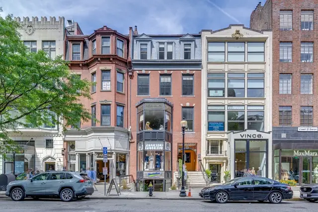 73 Newbury St., #4