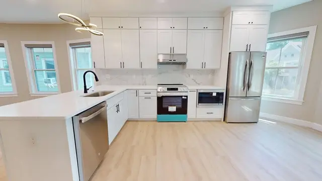 231 Highland Ave #2