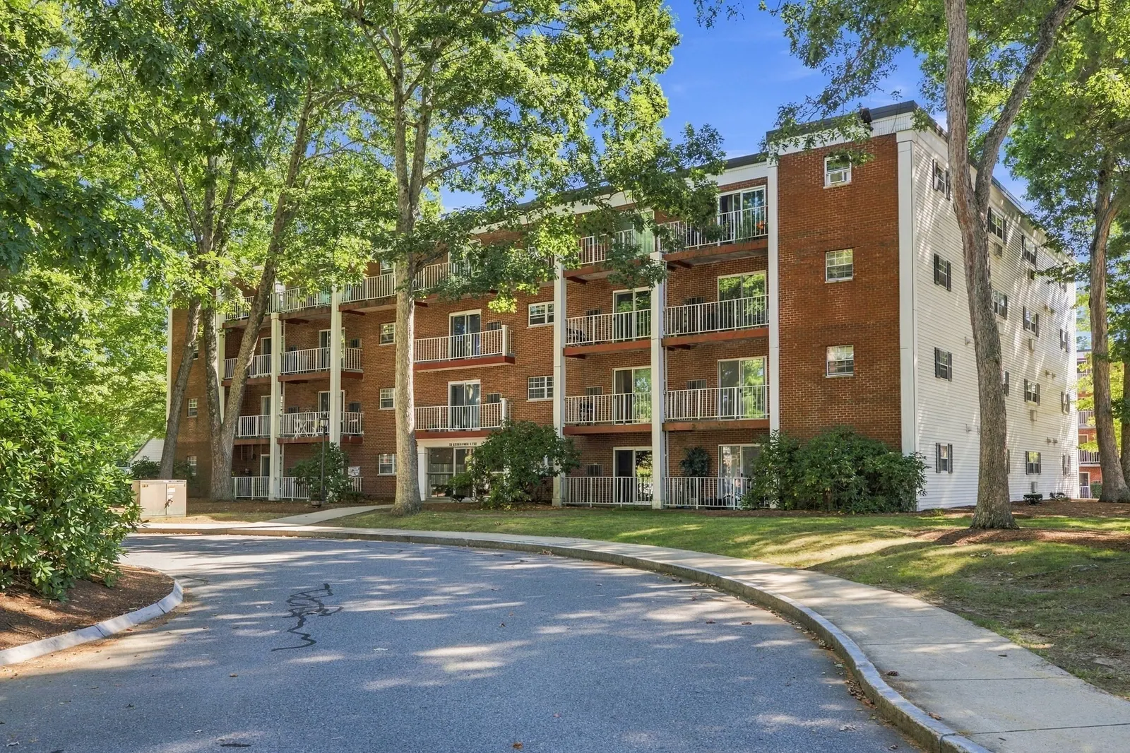 55 Greentree Lane #49, Weymouth