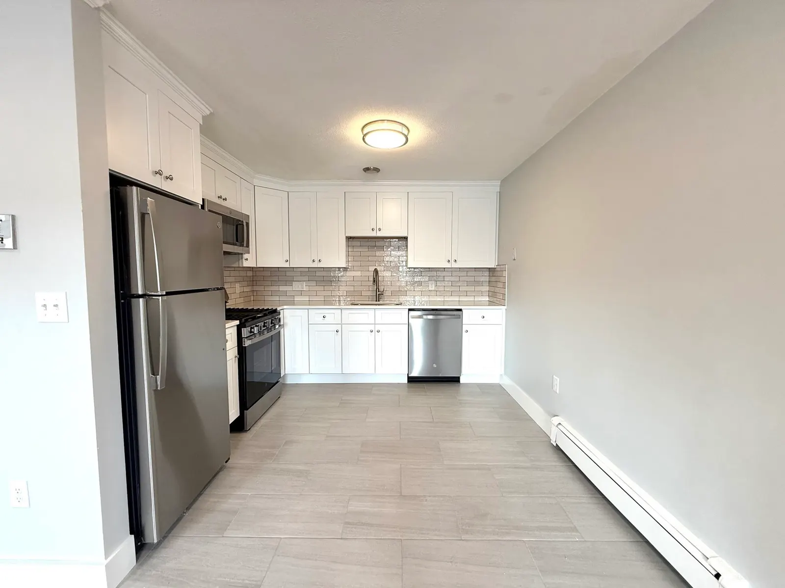 4 Golden Ct. ##9, Medford