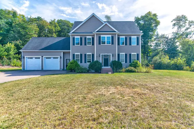 60 Foxboro Rd