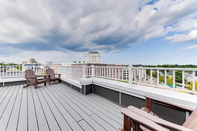 2 Cliveden St #601E