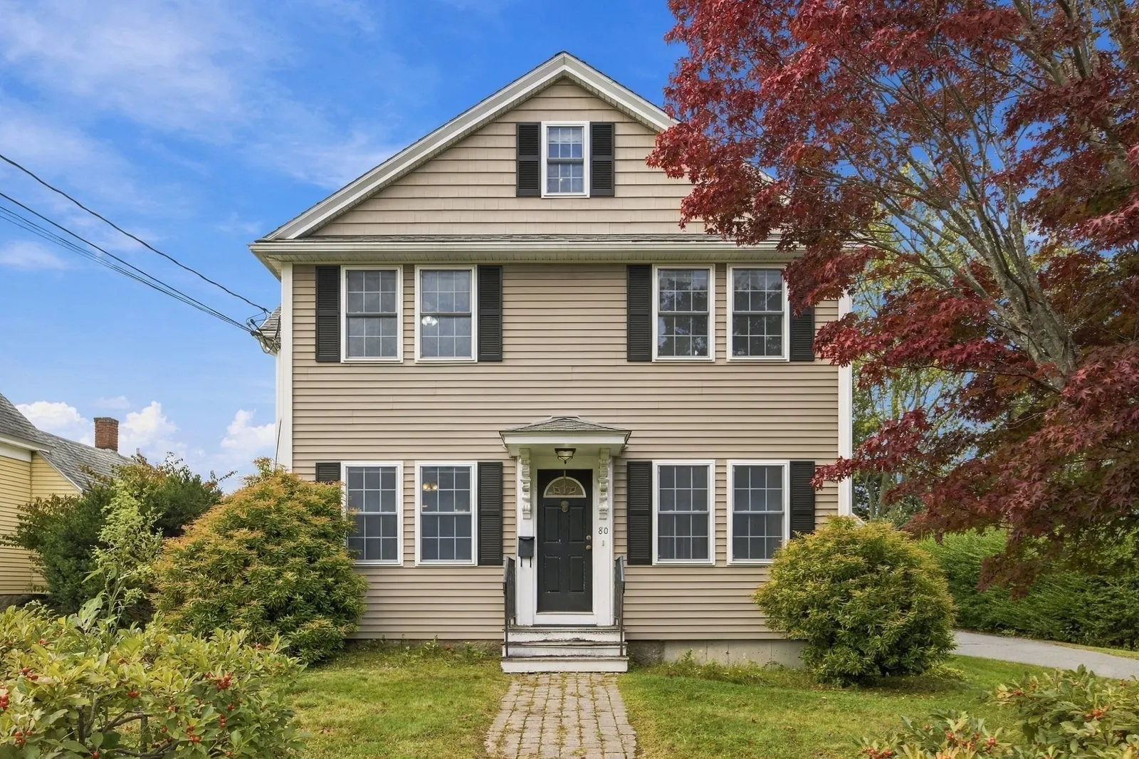 80 Grove St, Hopkinton
