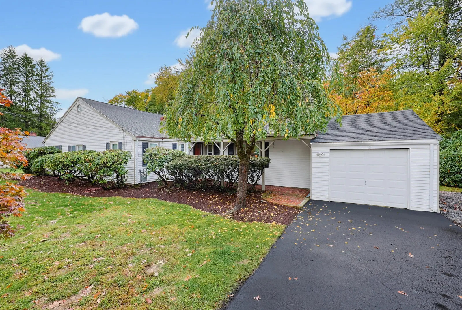 486 Belknap Rd, Framingham