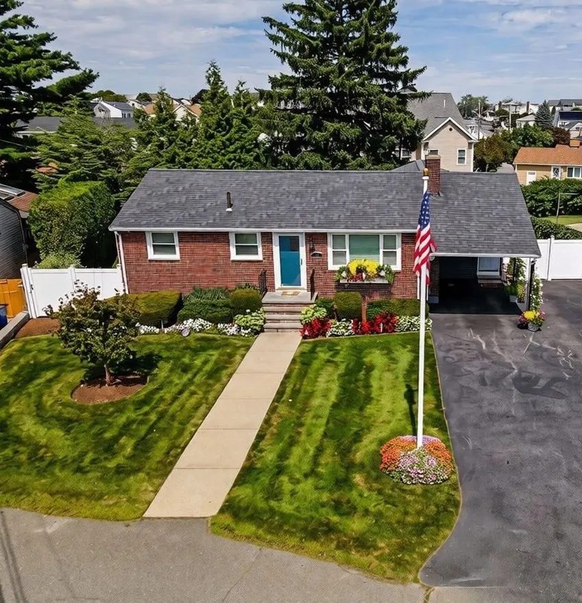 35 Roland Road, Revere