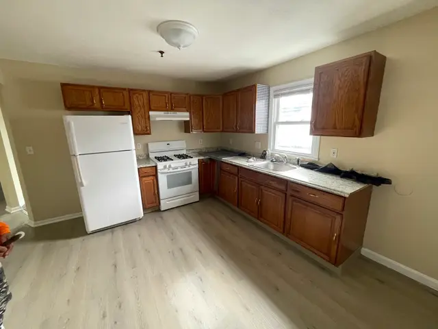 374 Broadway #2