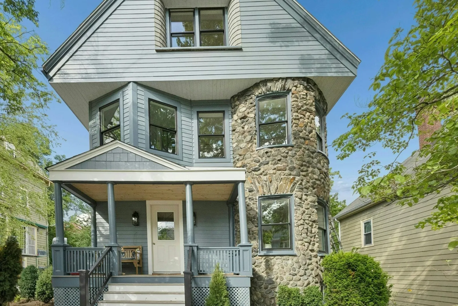 34 Addison St, Arlington
