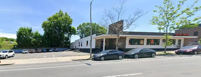 301 Columbia Rd