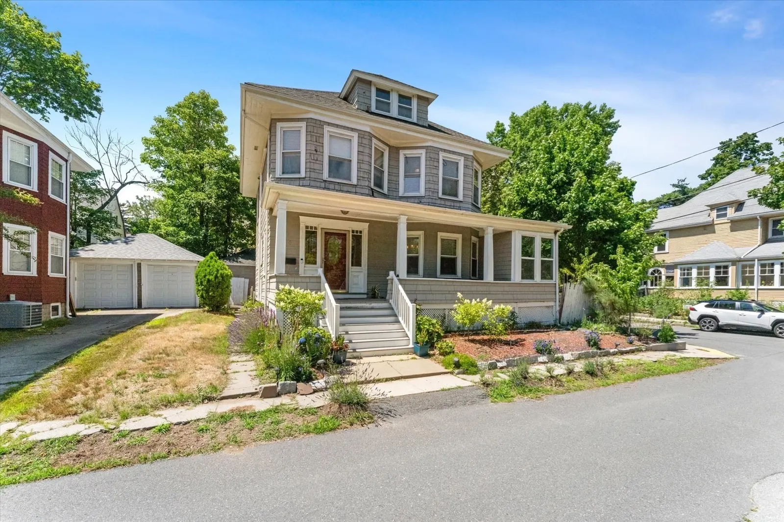 3 Oakland Park, Medford