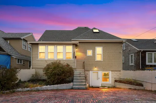 129 Strandway